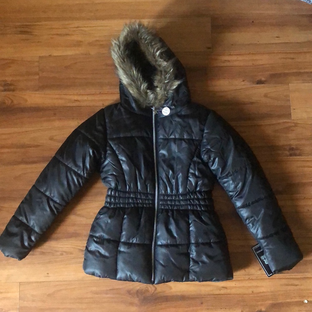 Girls black puffer winter coat size XL (16)